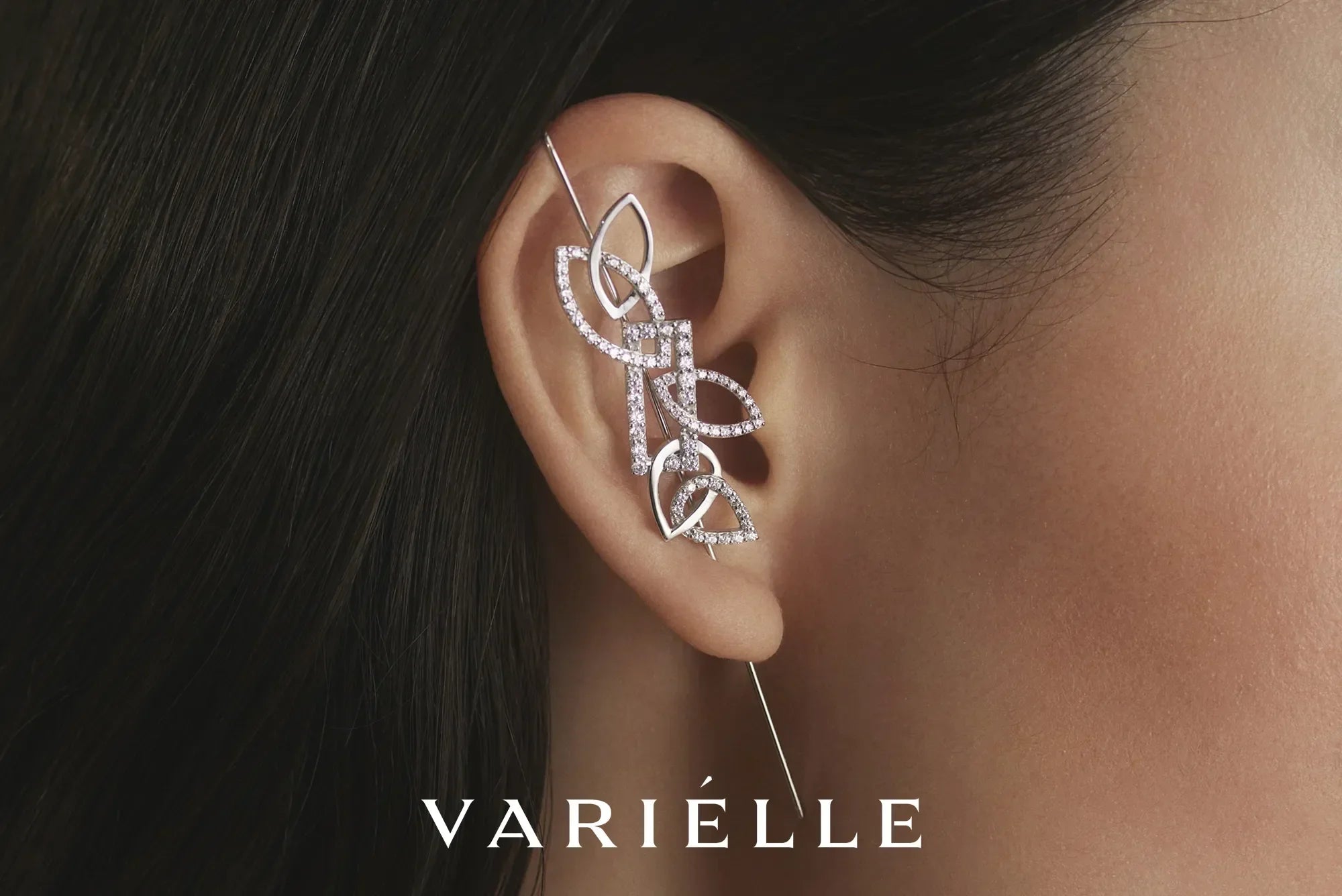 耳元に、輝きを。―VARIÉLLE NEW SIGNATURE COLLECTION