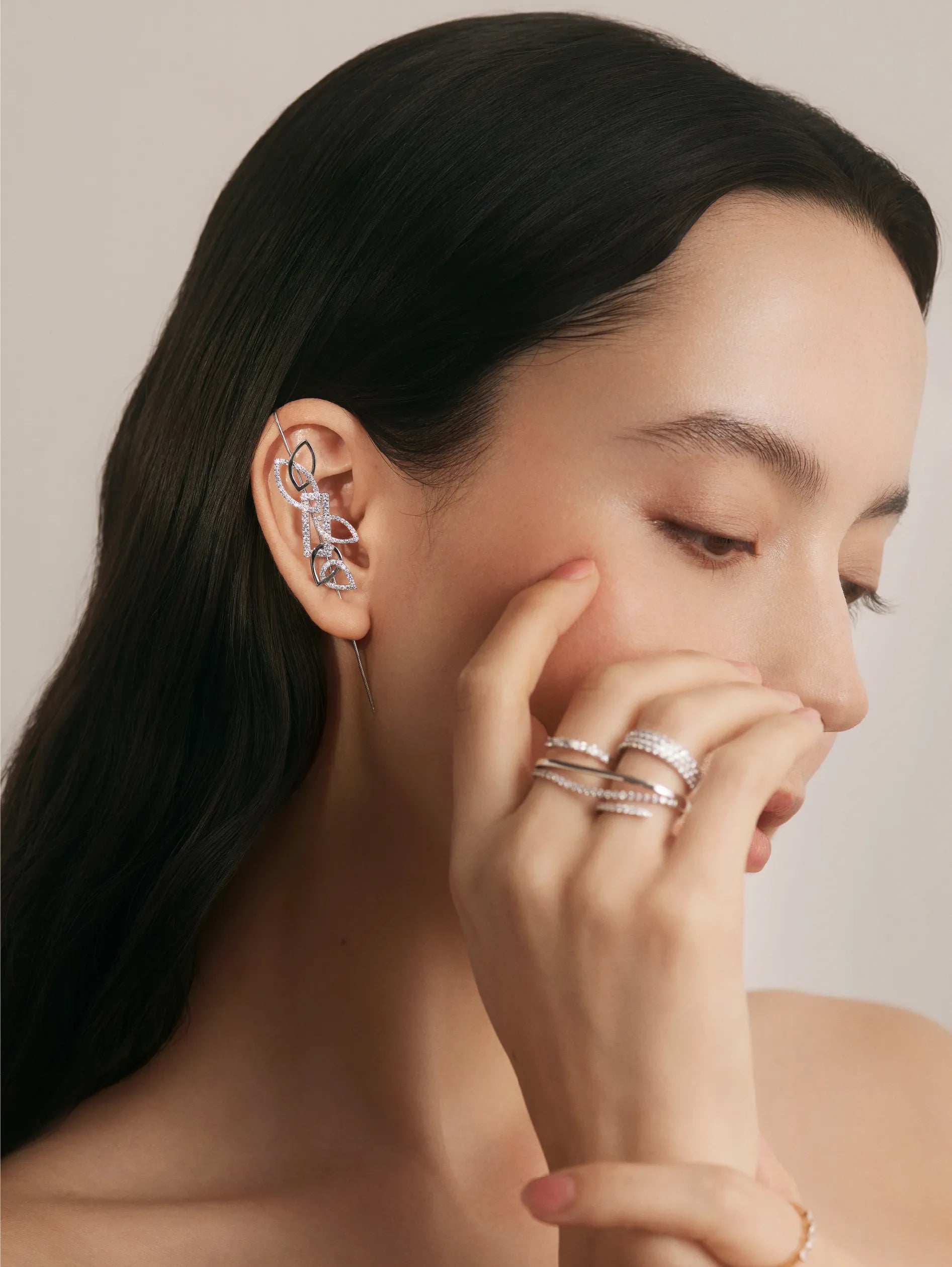 ジオメトリック イヤーフックピアス
