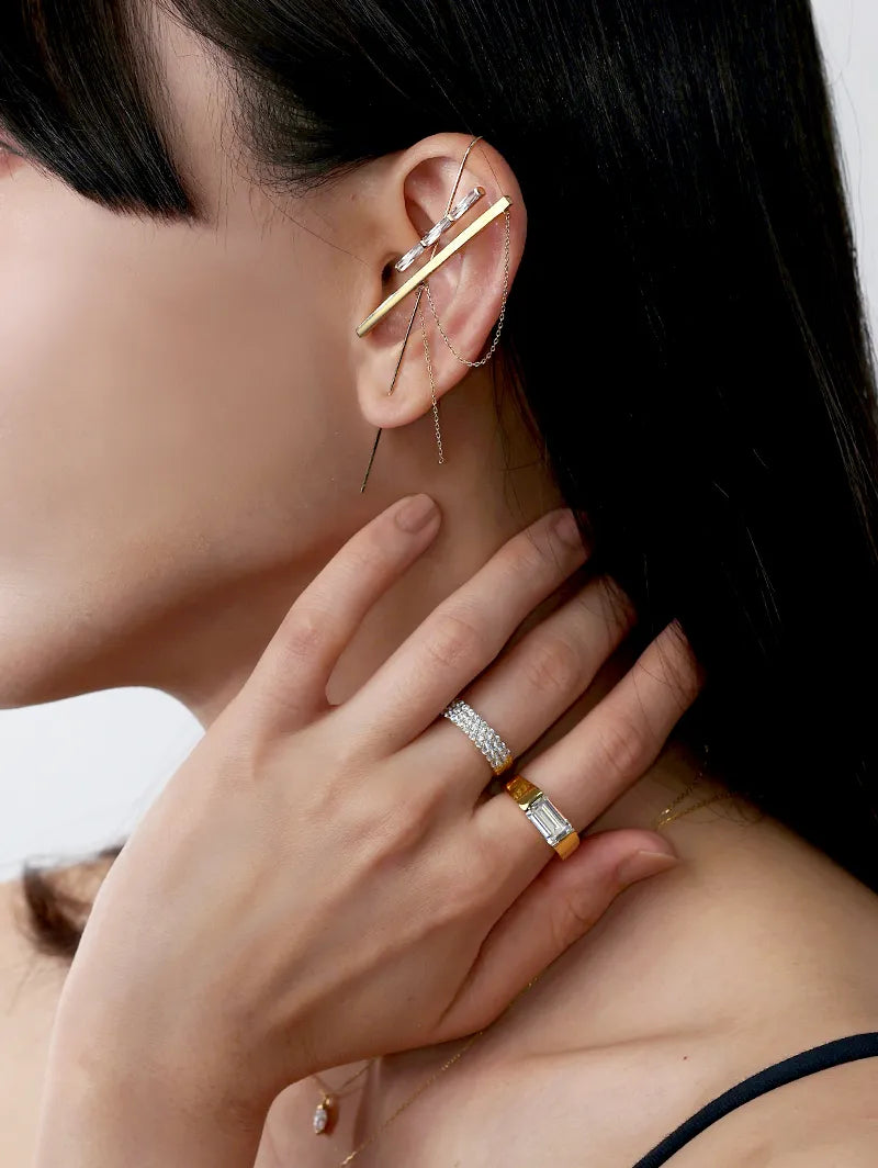 バケットプリンセスカット ダブルバー イヤーフックピアス
