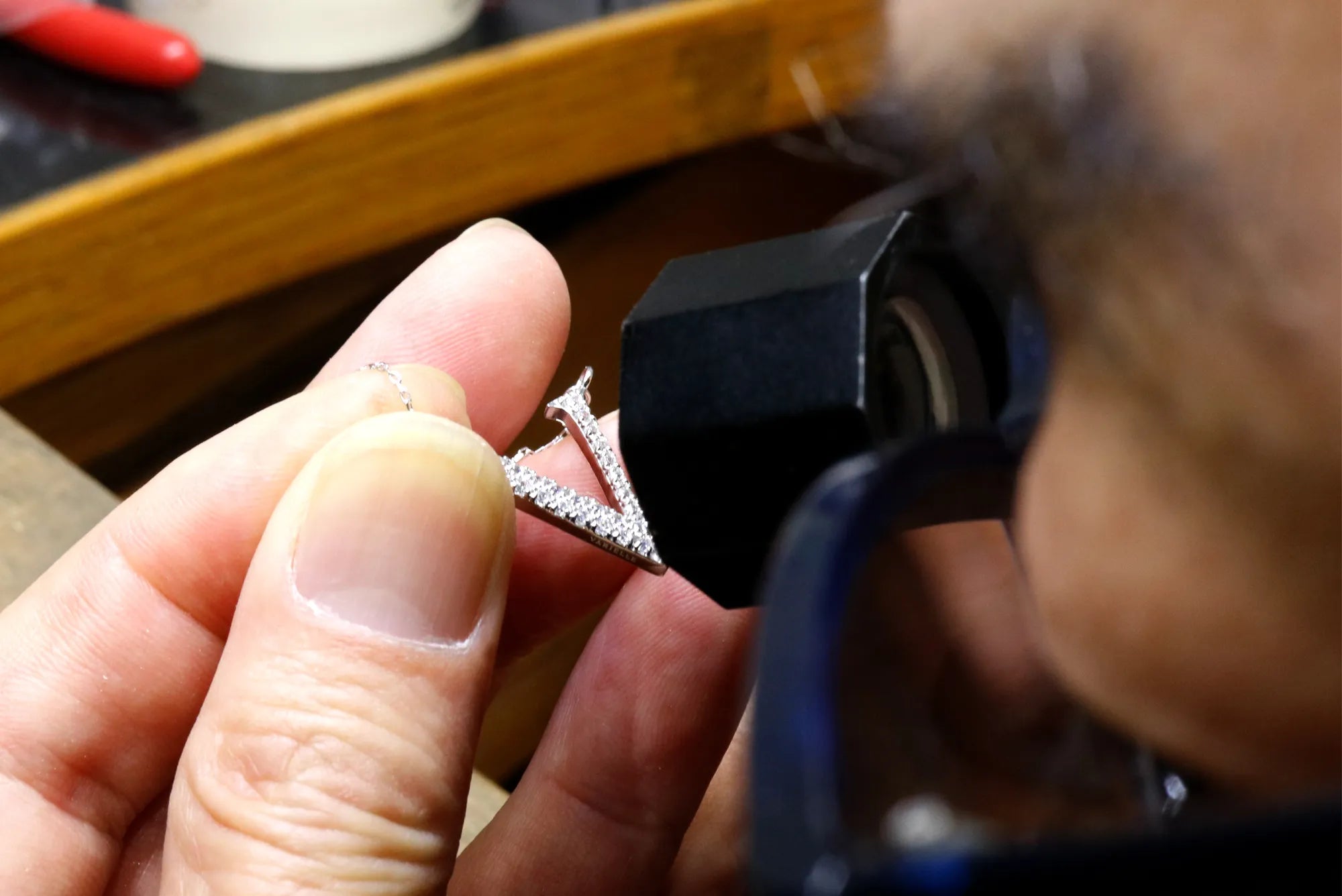 Quality ─ 国内生産が支える、VARIÉLLEの確かな輝き