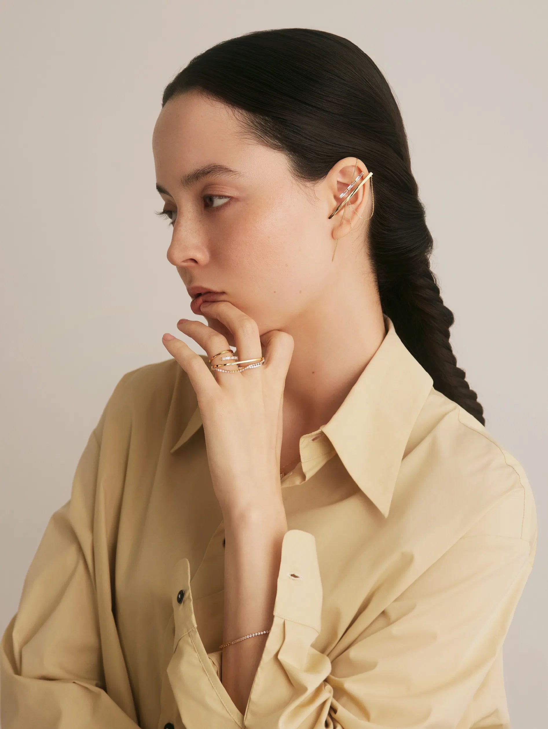 バケットプリンセスカット ダブルバー イヤーフックピアス