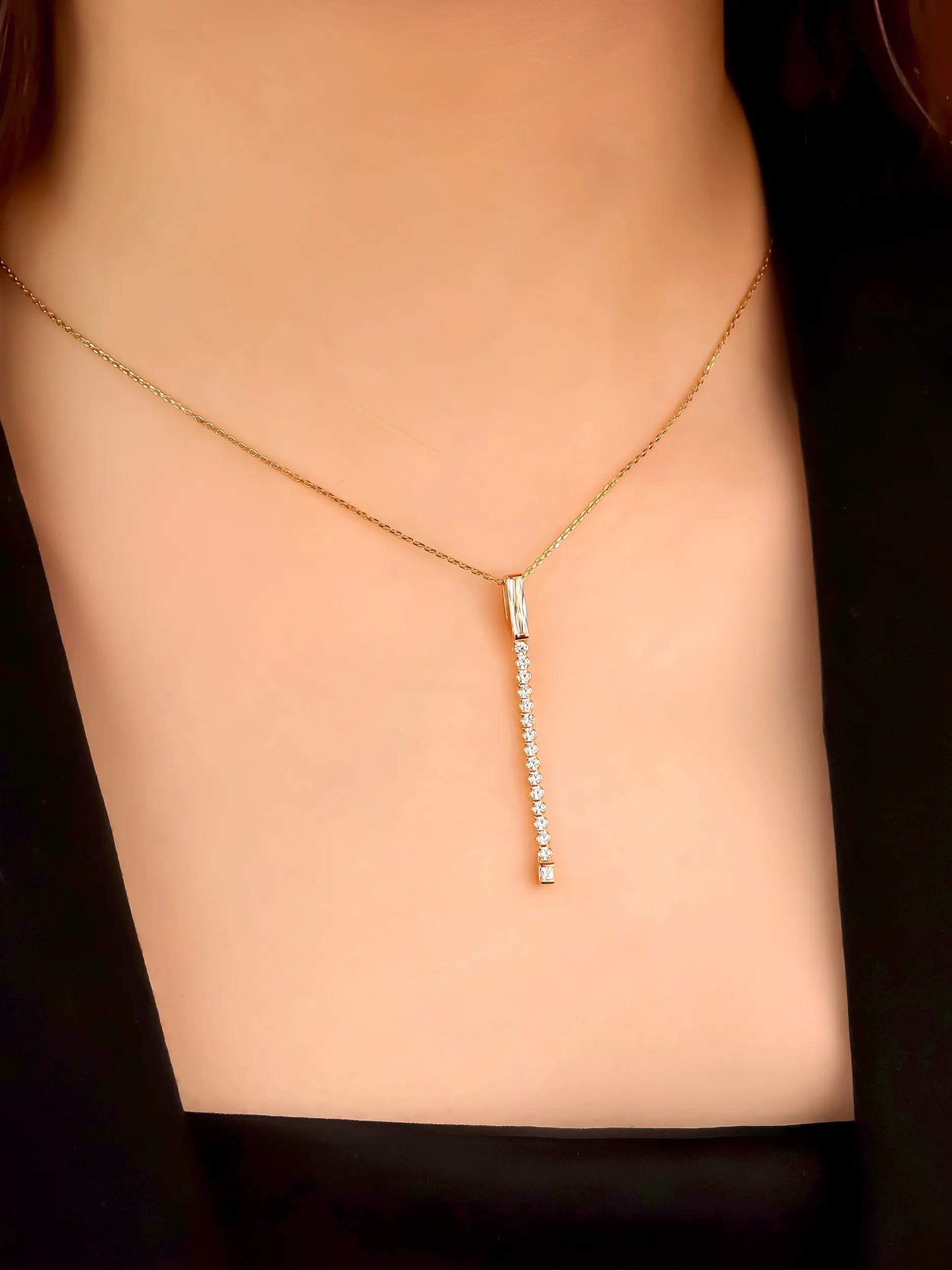 [Silk chain] バケットプリンセスカット バックライン ネックレス