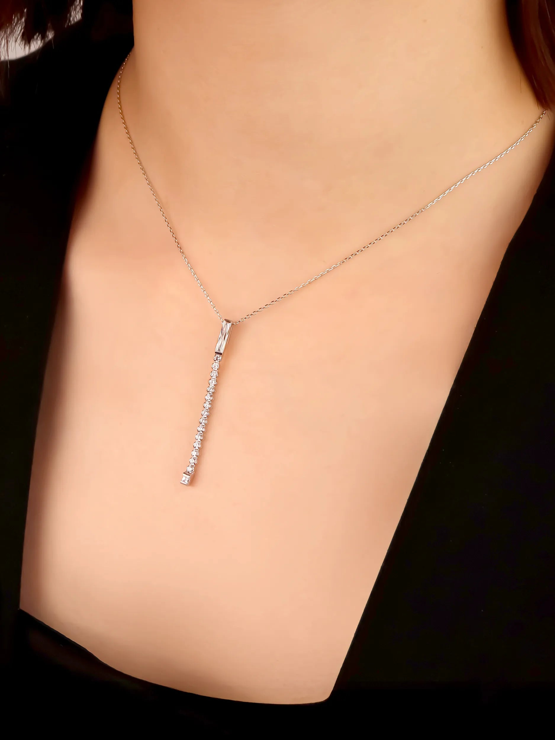 [Silk chain] バケットプリンセスカット バックライン ネックレス