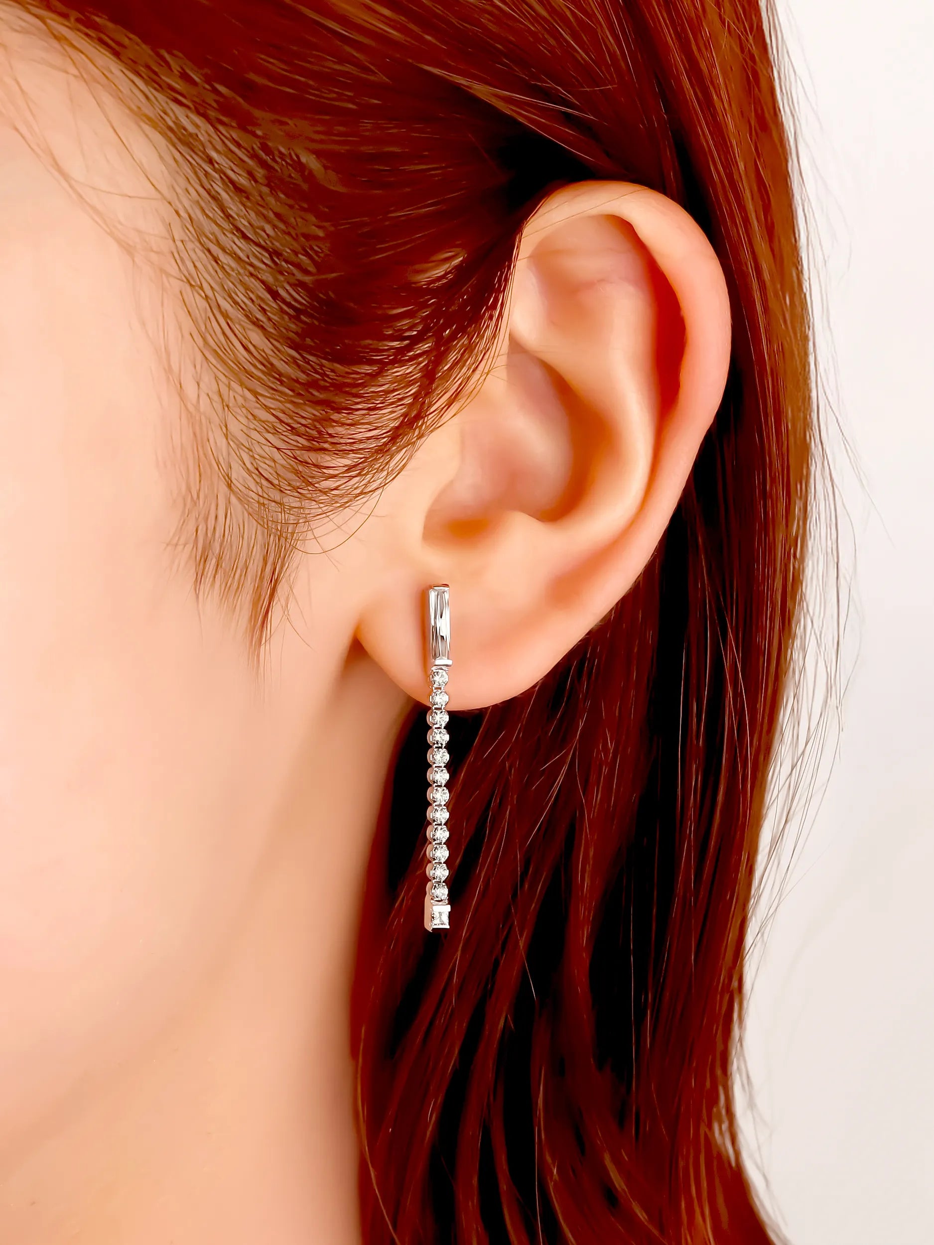 [Silk chain] バケットプリンセスカット ライン ピアス