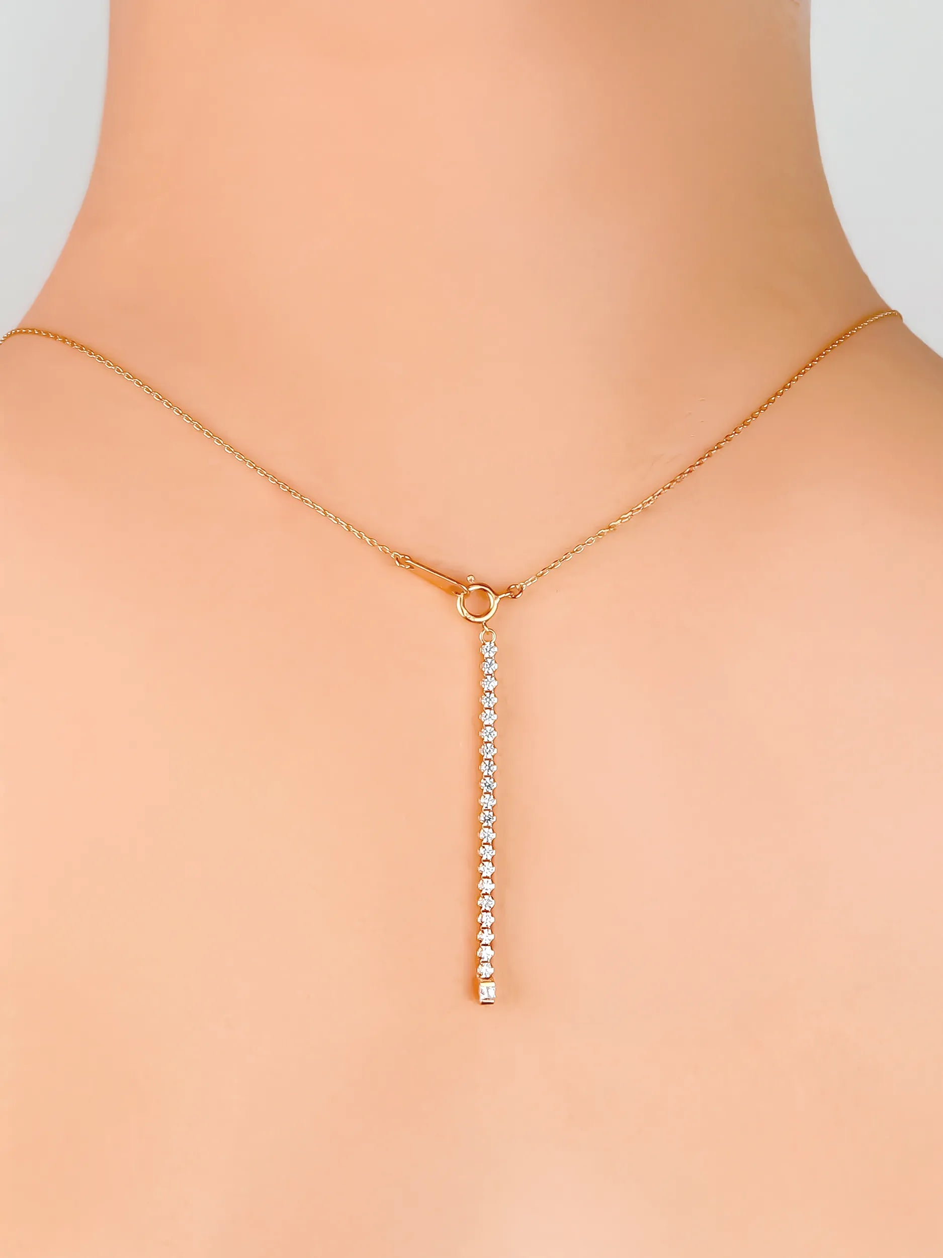 [Silk chain] バケットプリンセスカット バックライン ネックレス