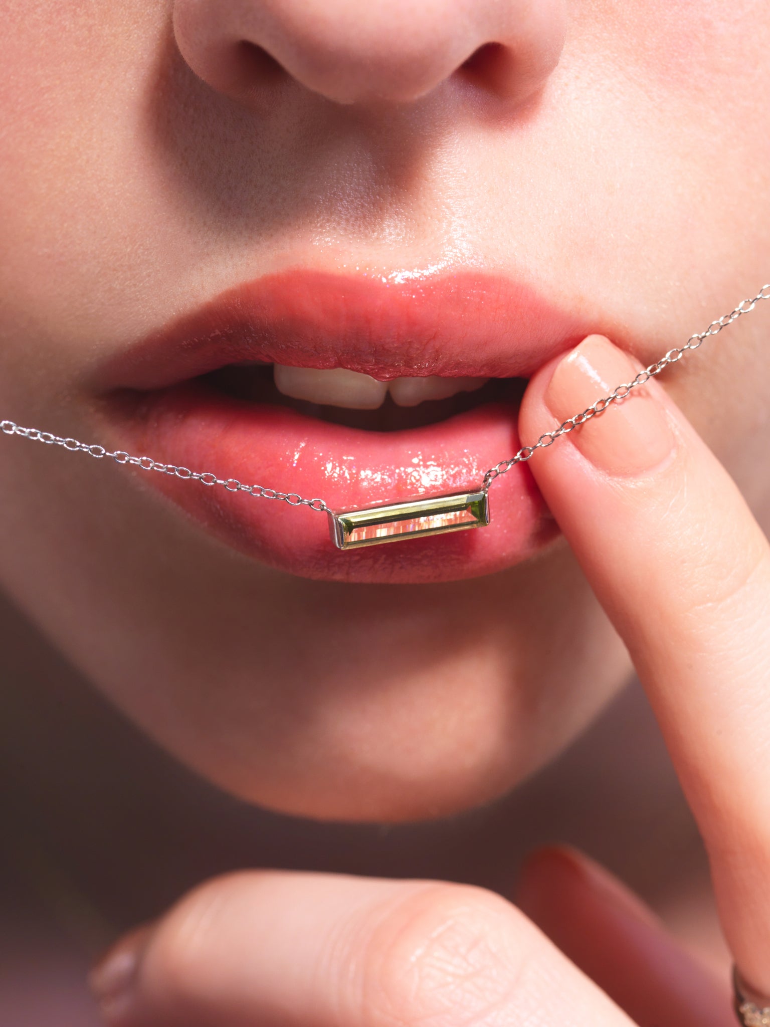 ペリドット ホリゾンタル ネックレス