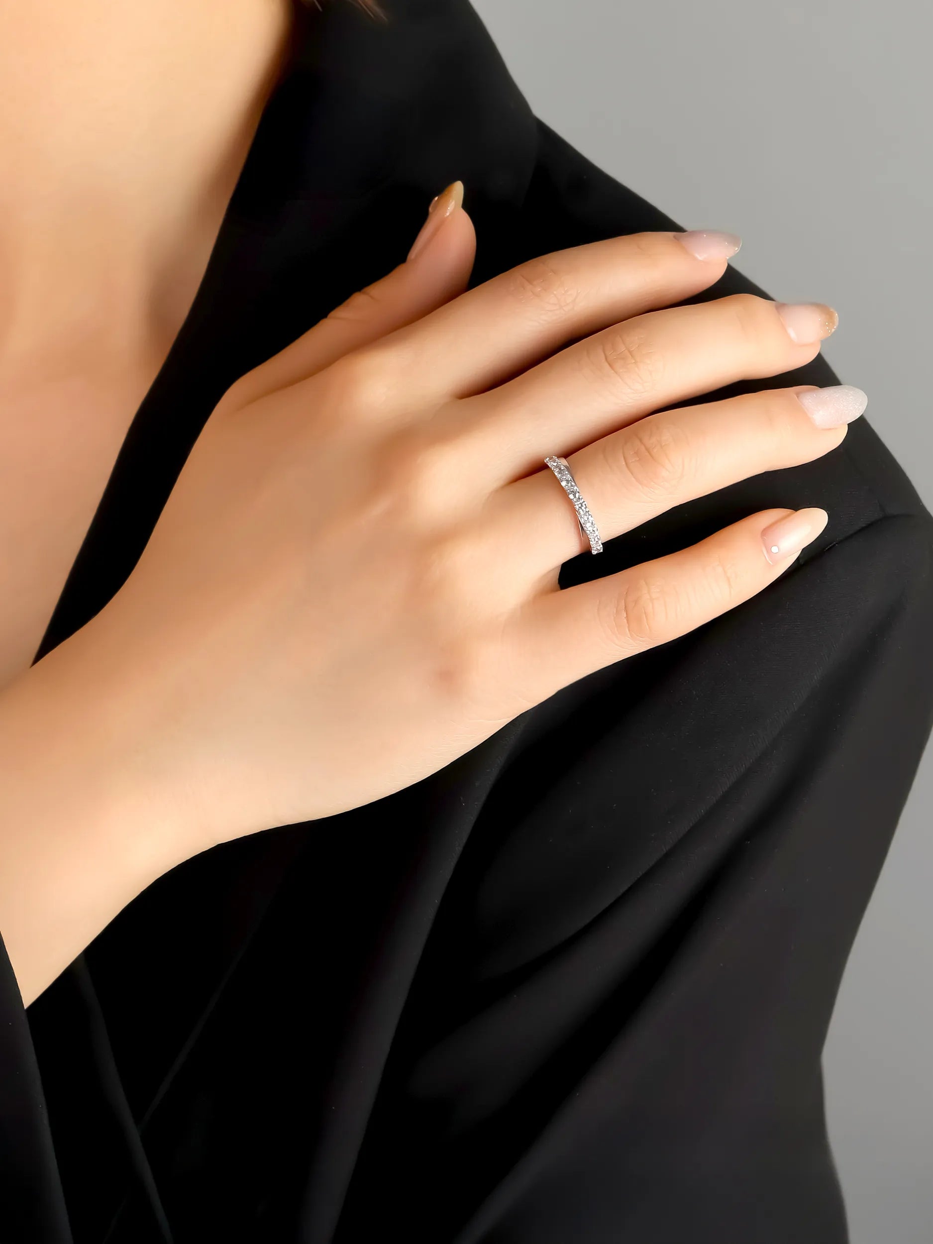 ラウンドカット クロス リング