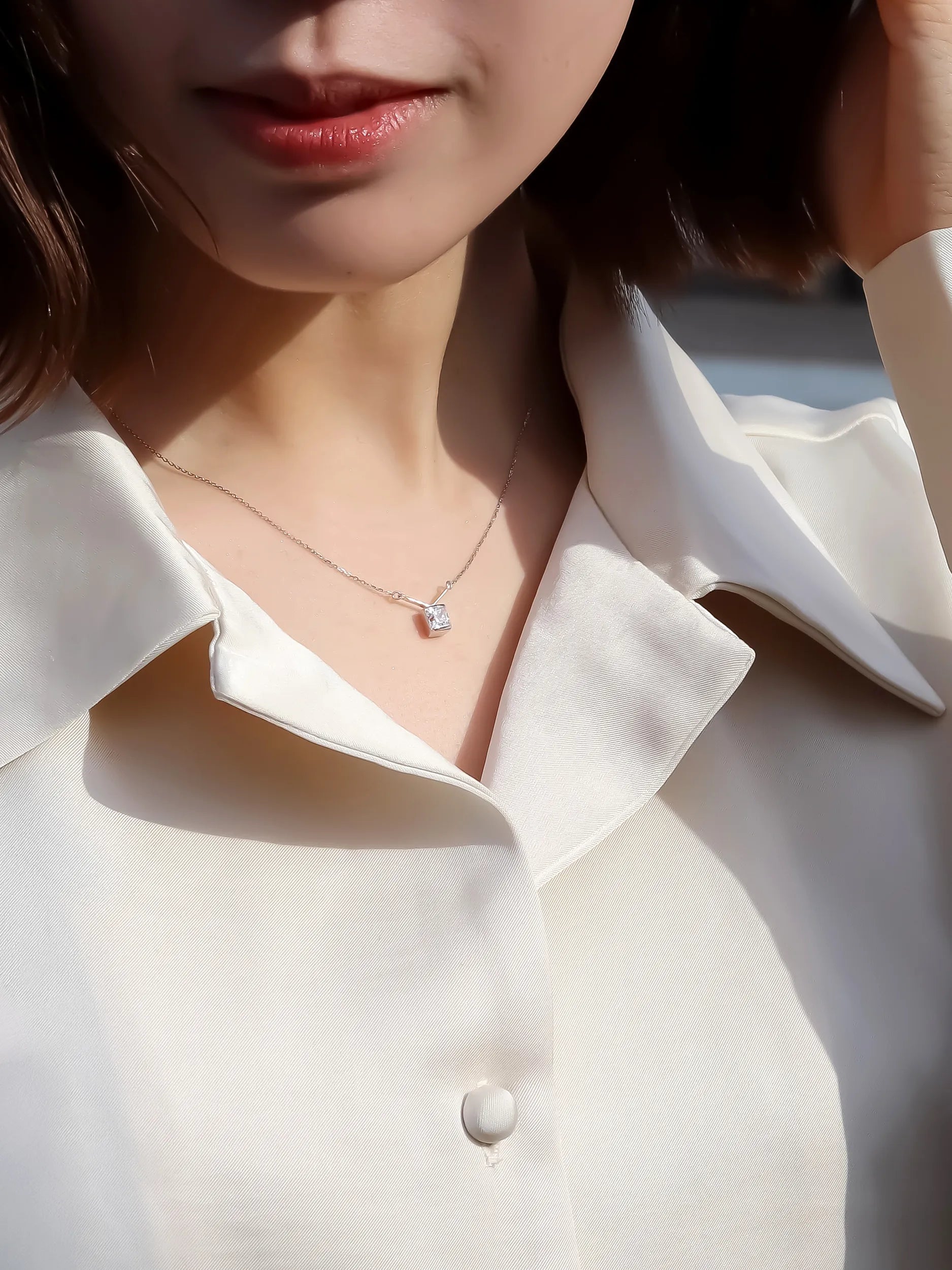 プリンセスカット Vライン ネックレス