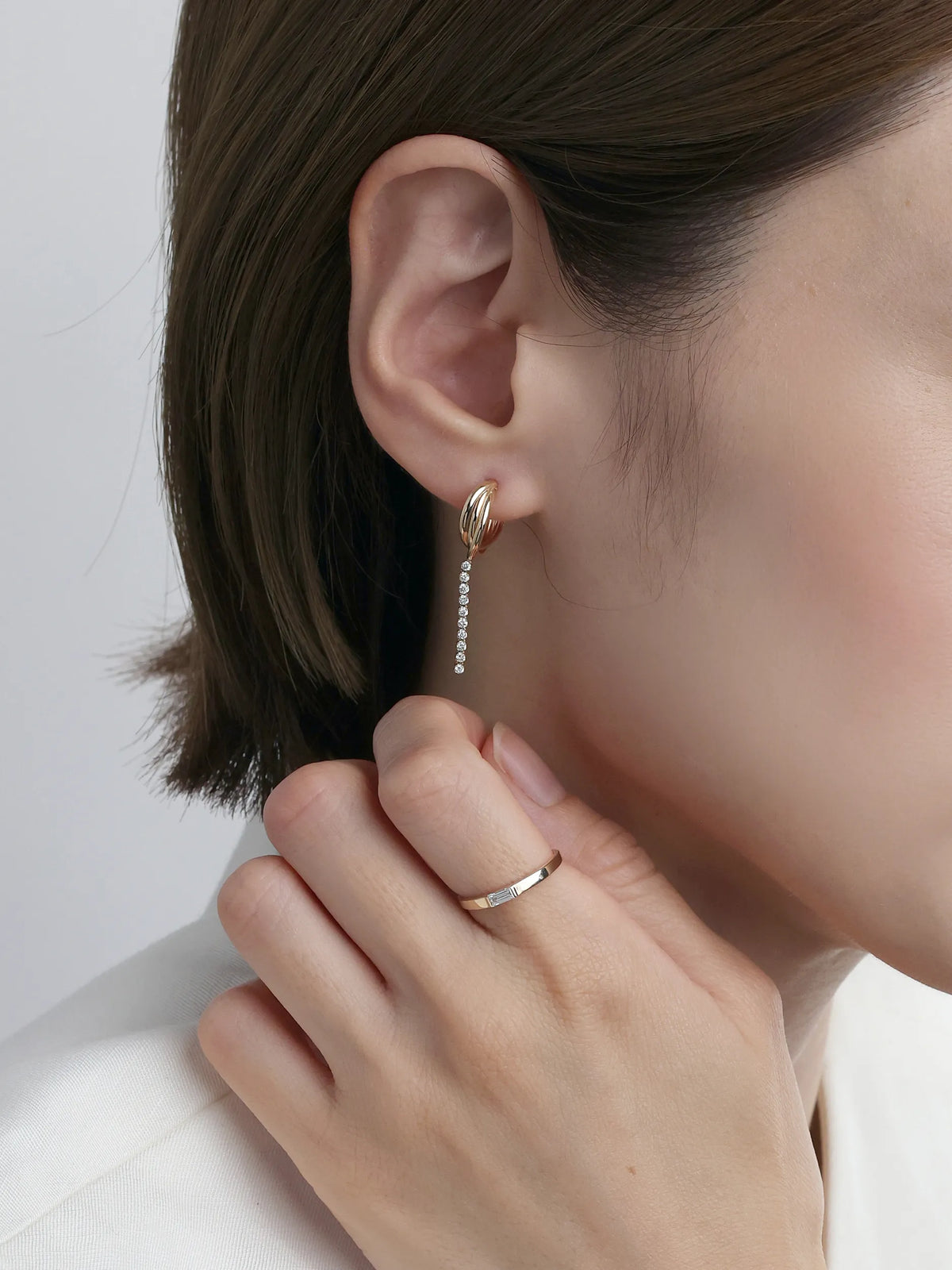 [Airy Gold] [Silk chain] K10YG ラボダイヤ クロスライン フープピアス