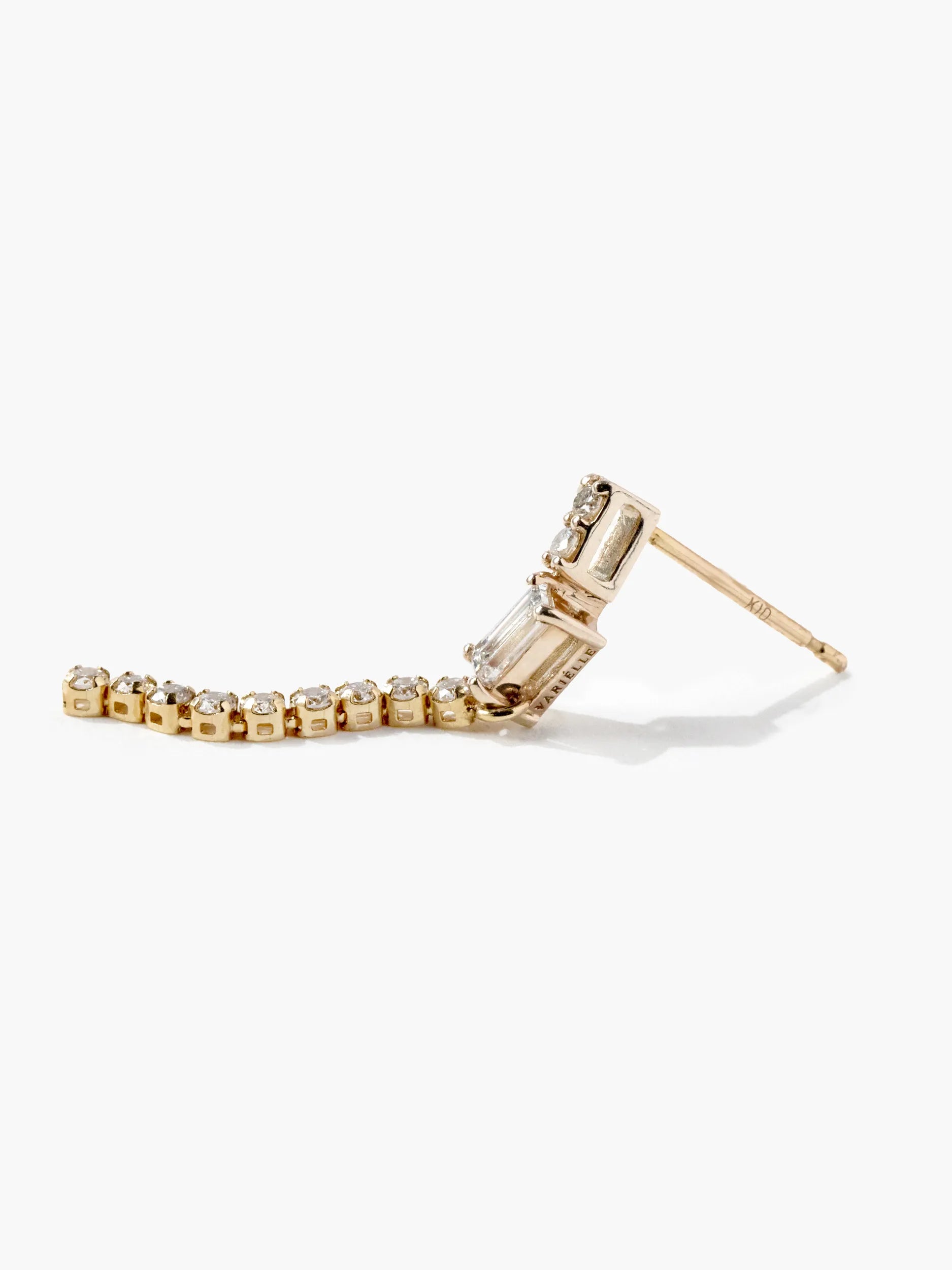 [Silk chain] K10YG ラボダイヤ バゲットカット ライン ピアス