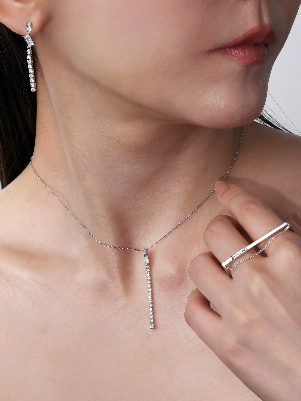 [Silk chain] バゲットカット ライン ピアス
