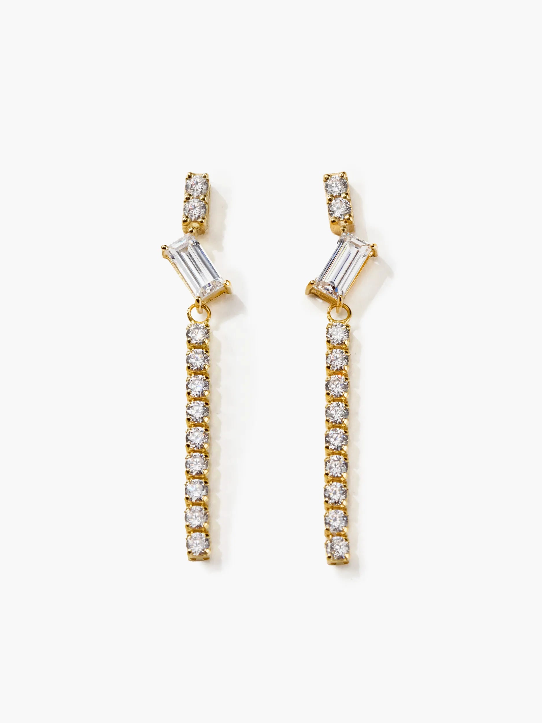 [Silk chain] バゲットカット ライン ピアス