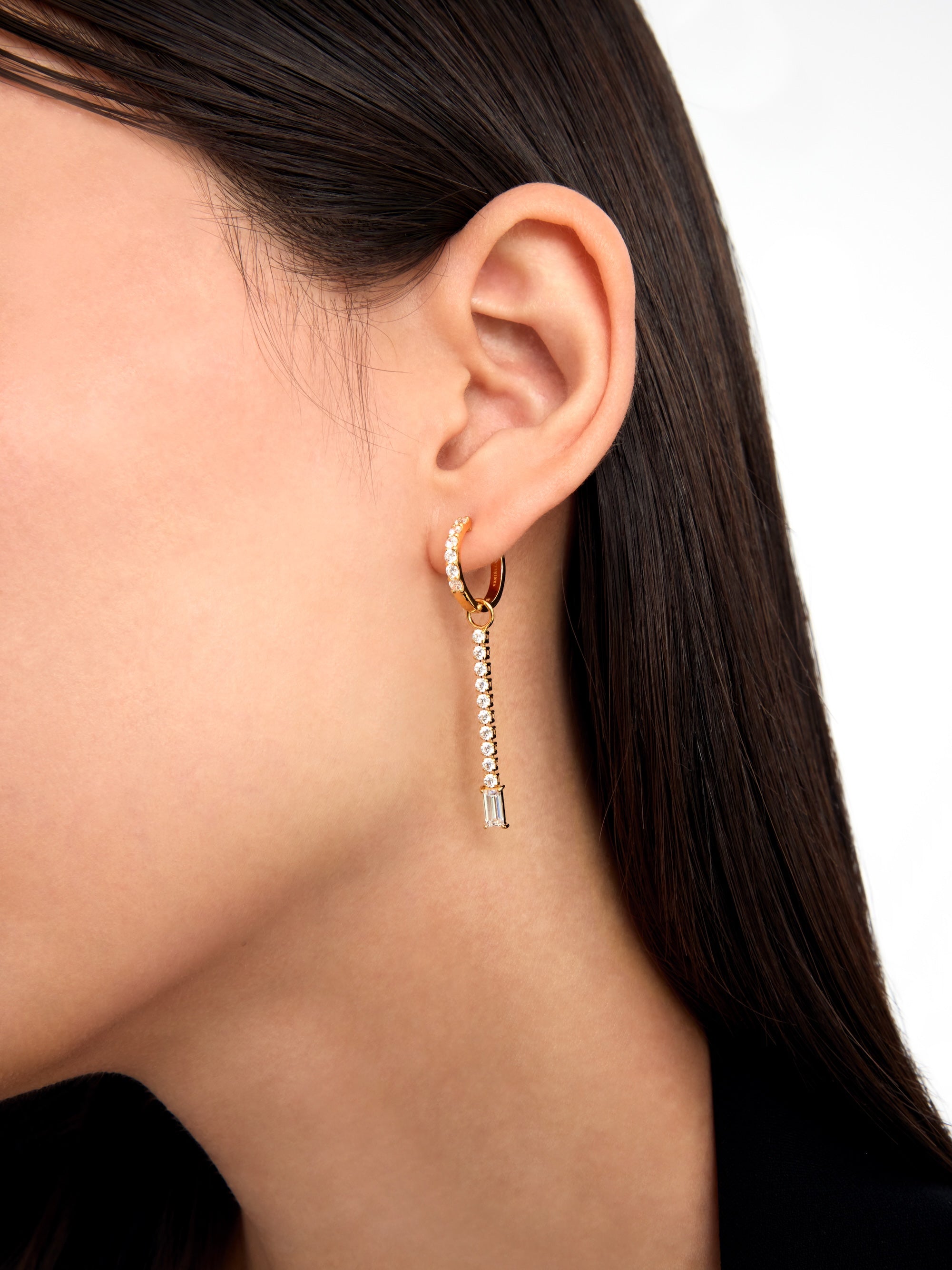 シャフリーヴァル　フープピアス Silk chain] バゲットカット 2way フープピアス｜VARIÉLLE公式ストア