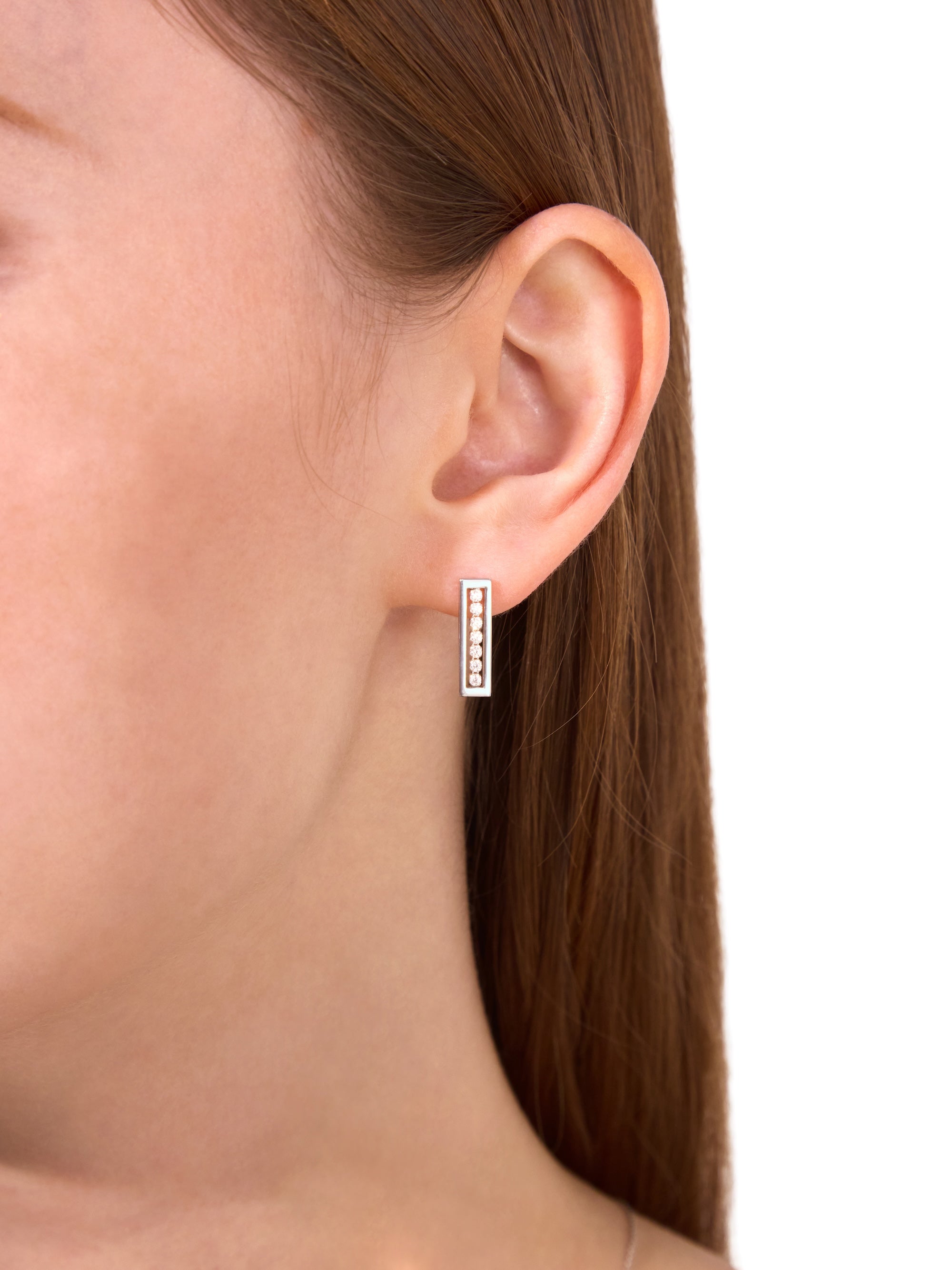 [Silk chain] フレームライン ピアス