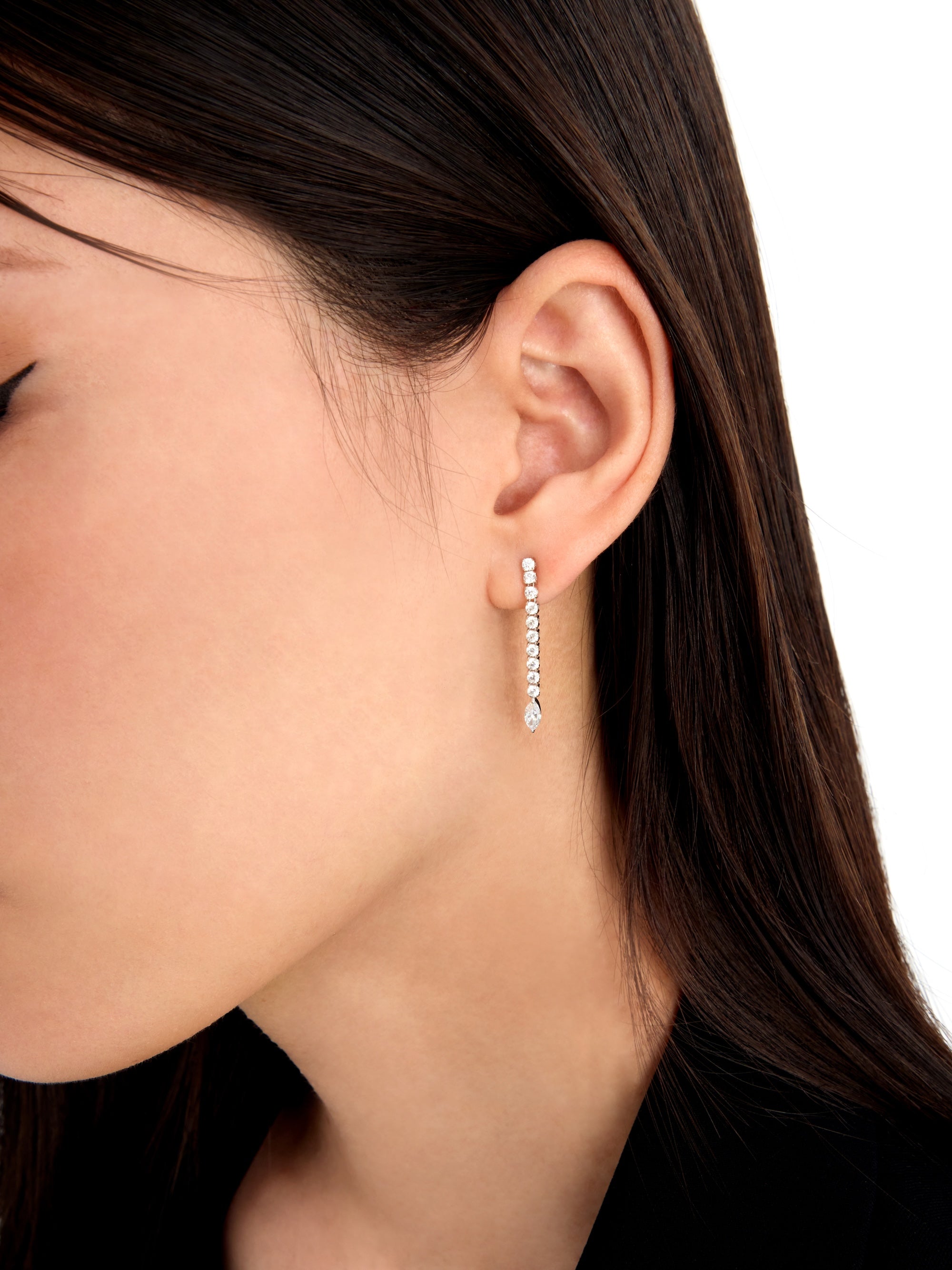 [Silk chain] マーキスカット ライン ピアス