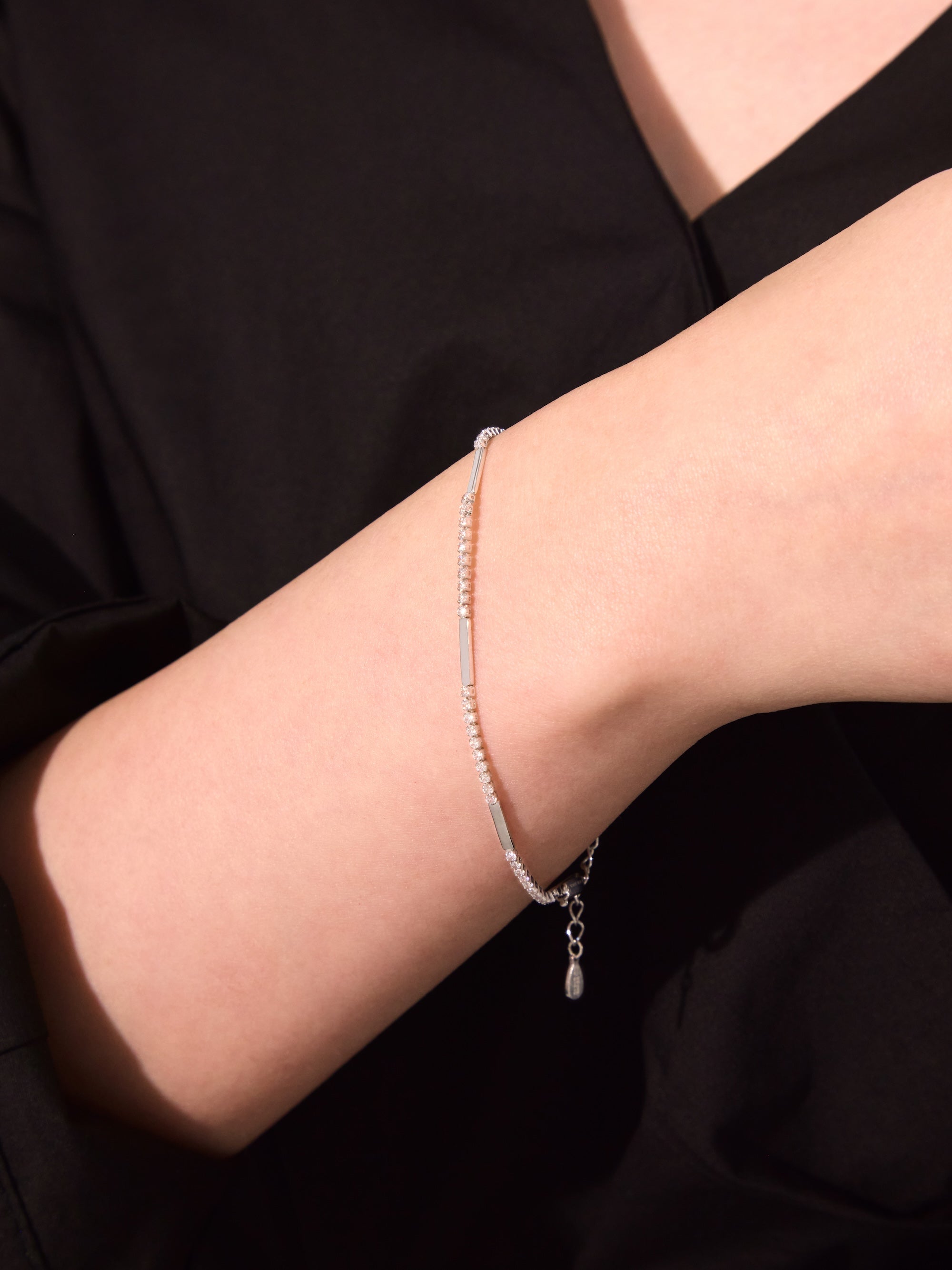 [Silk chain] フルオルタネイトバー ブレスレット