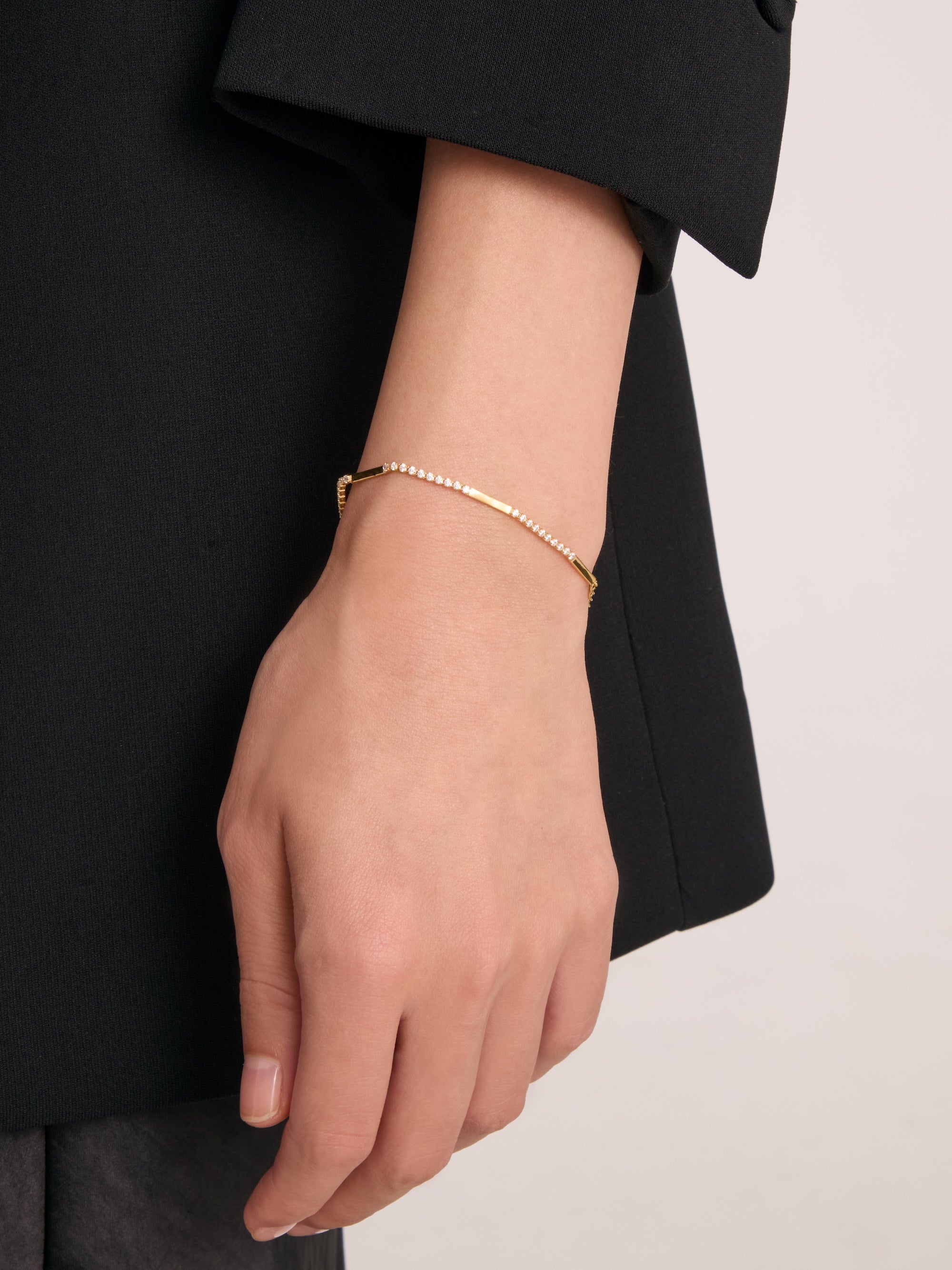 [Silk chain] フルオルタネイトバー ブレスレット