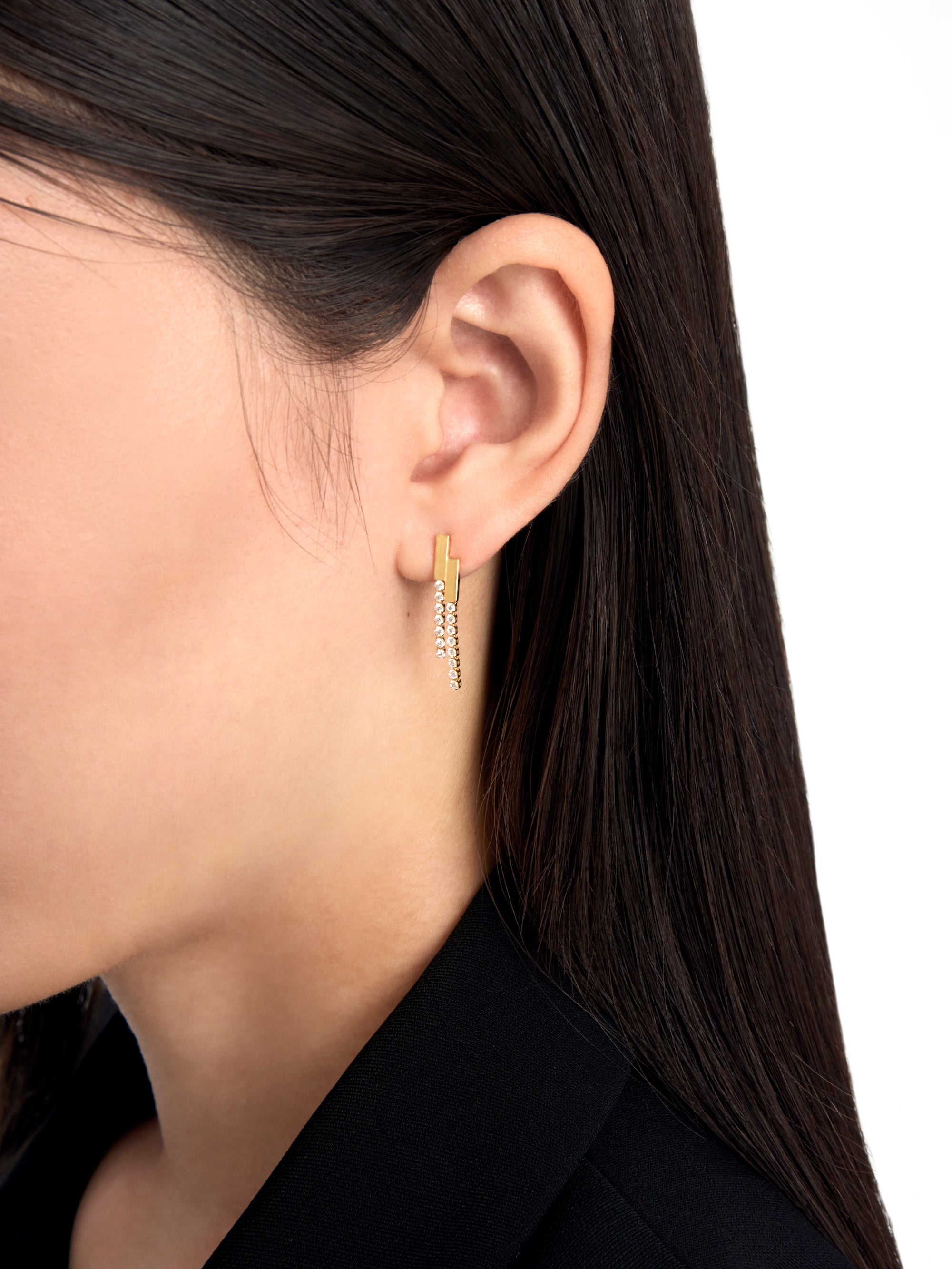 [Silk chain] バーライン ピアス