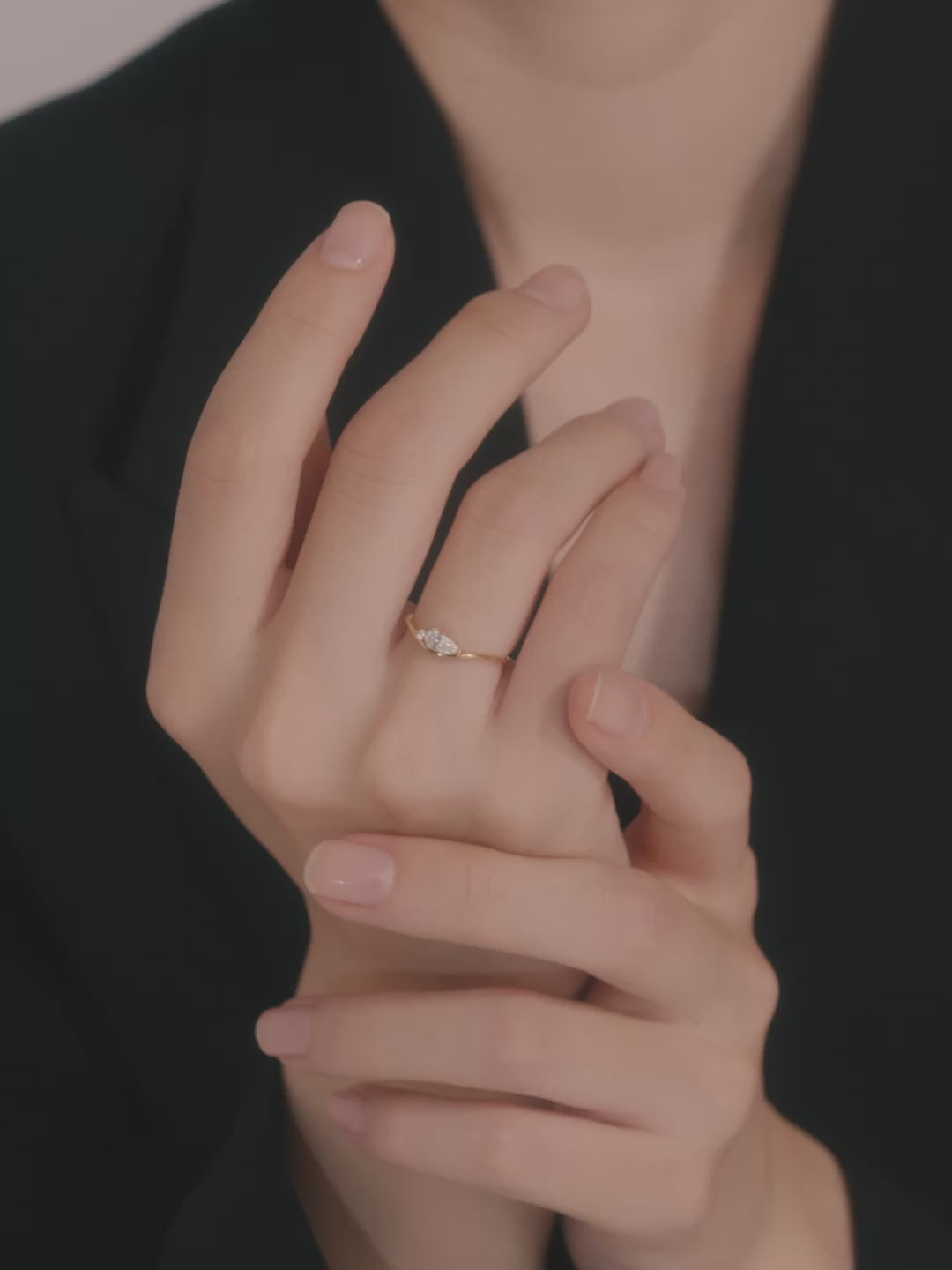 ペアシェイプ カーブ リング ゴールド｜VARIÉLLE公式ストア