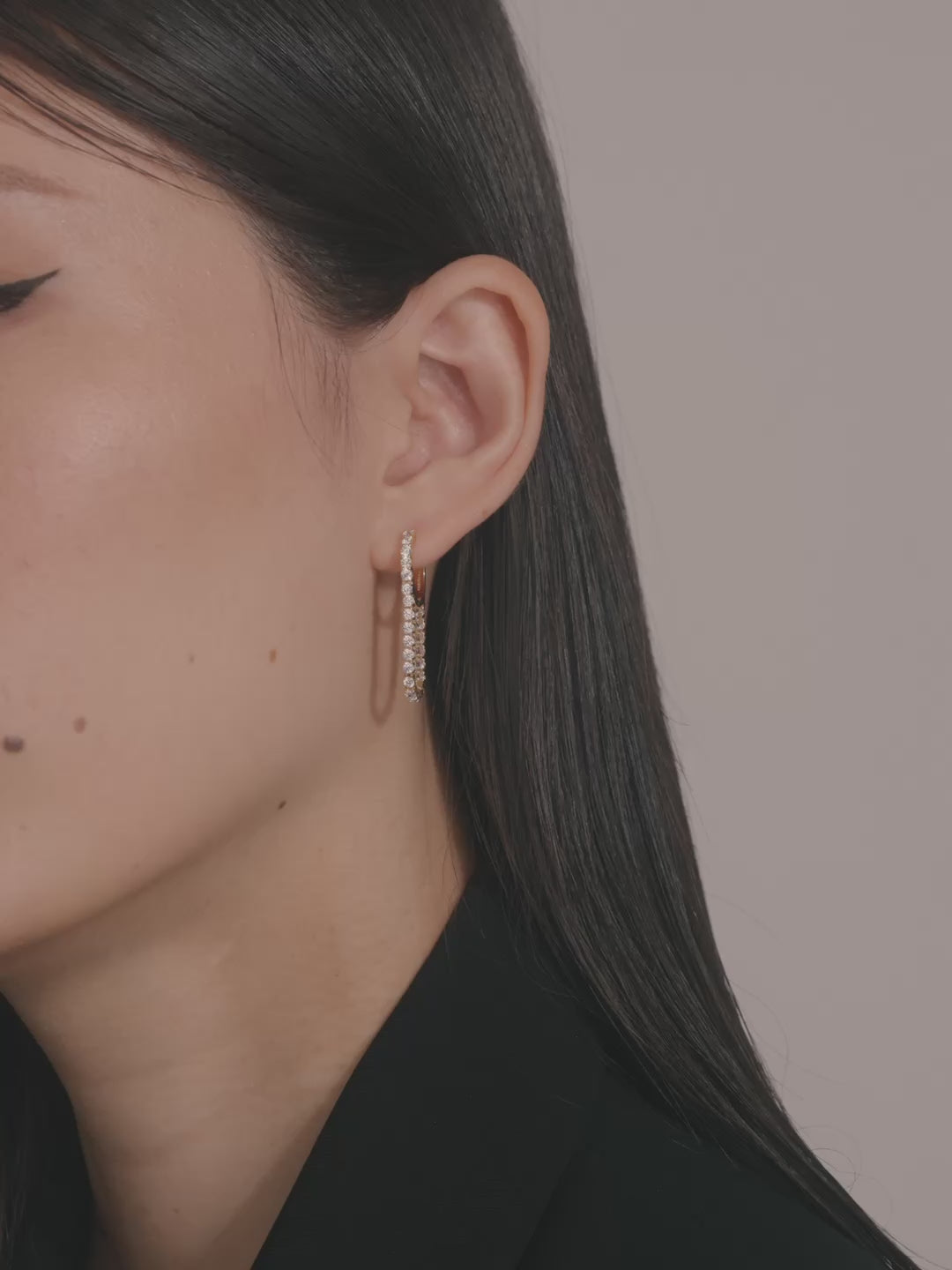 Silk chain] ドレープ フープピアス｜VARIÉLLE公式ストア